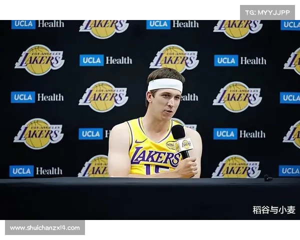 里夫斯砍下20分难挽败局 湖人季前赛首战遗憾落败